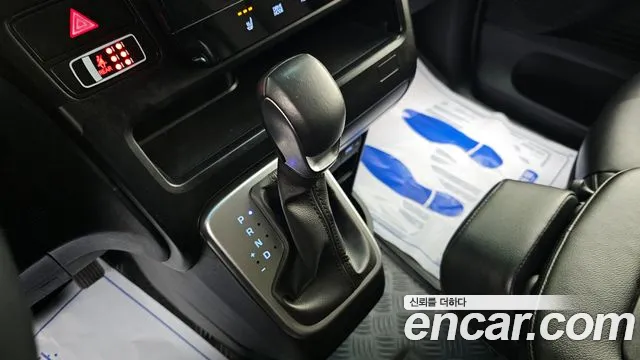Hyundai Staria Staria Tourer 9 мест — Фото автомобиля 9