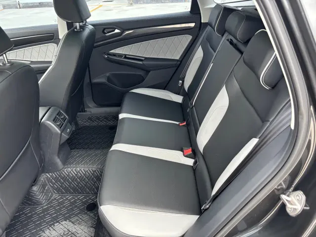 Jetta VS7 — Фото автомобиля 9
