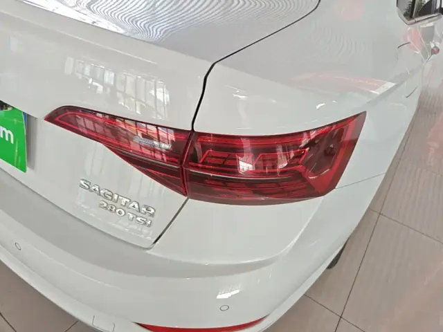 Volkswagen Sagitar — Фото автомобиля 7