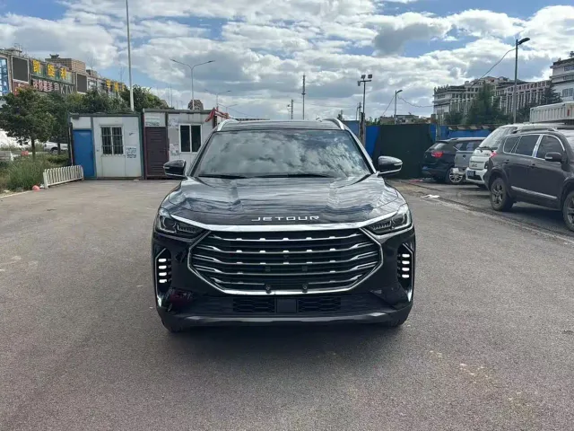 Jetour X70 Plus — Фото автомобиля 2