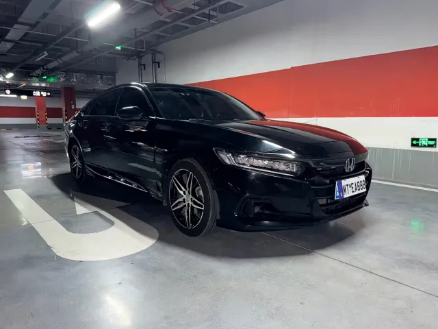Honda Accord — Фото автомобиля 3