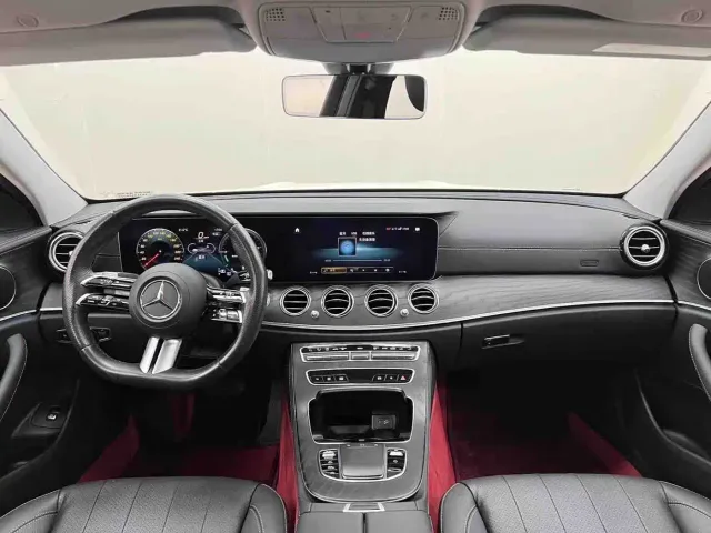 Mercedes-Benz E-Class — Фото автомобиля 14