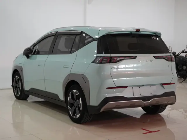 GAC Aion Y — Фото автомобиля 6