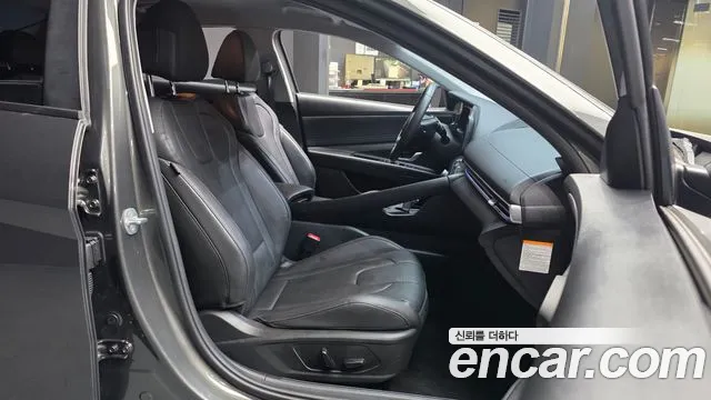 Hyundai Avante CN7 — Фото автомобиля 17