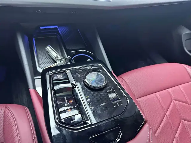 BMW 5 Series — Фото автомобиля 8