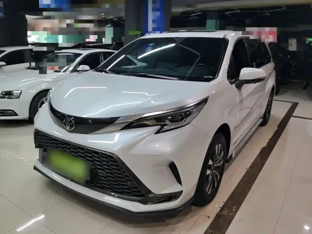 Фотография автомобиля — Toyota Granvia