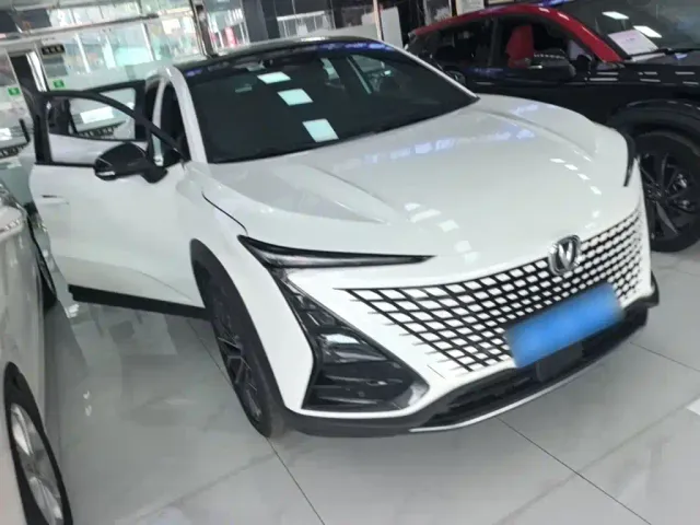 Changan UNI-T — Фото автомобиля 3