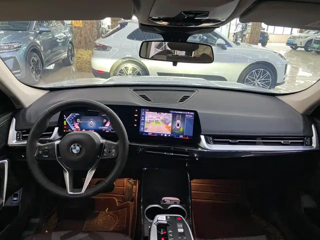 BMW X1 — Фото автомобиля 9