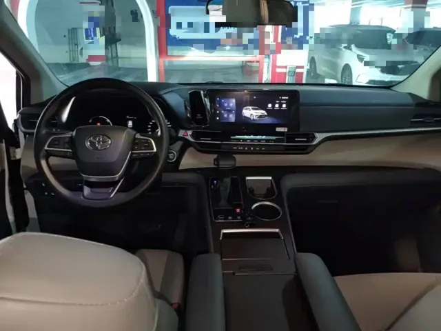 Toyota Granvia — Фото автомобиля 9