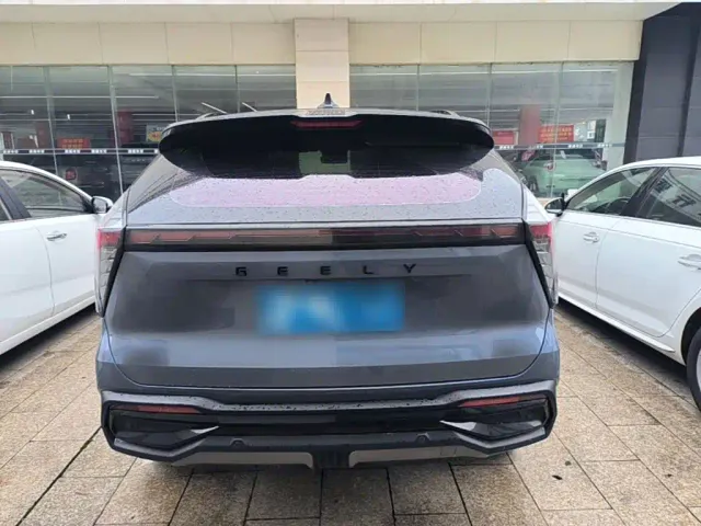 Geely Boyue L — Фото автомобиля 5