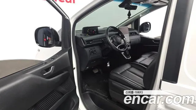 Hyundai Staria — Фото автомобиля 14