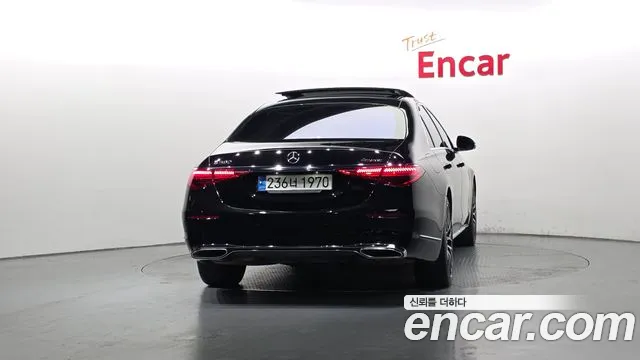 Mercedes-Benz S-Class — Фото автомобиля 4