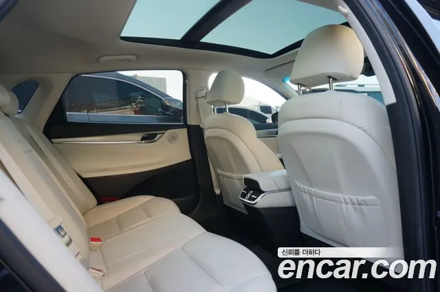 Hyundai Grandeur Новый Grandeur IG — Фото автомобиля 16