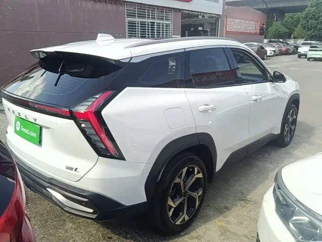 Geely Boyue L — Фото автомобиля 6