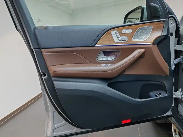 Mercedes-Benz GLS-Class — Фото автомобиля 13
