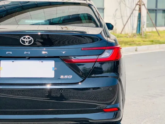 Toyota Camry — Фото автомобиля 9