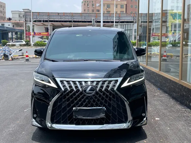 Lexus LM — Фото автомобиля 15