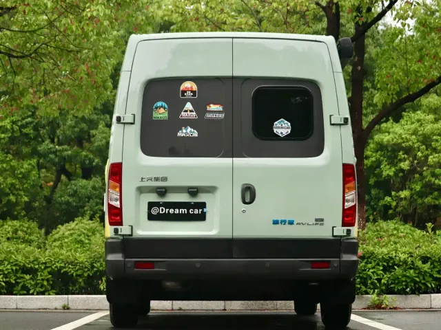 Maxus V80 RV — Фото автомобиля 5