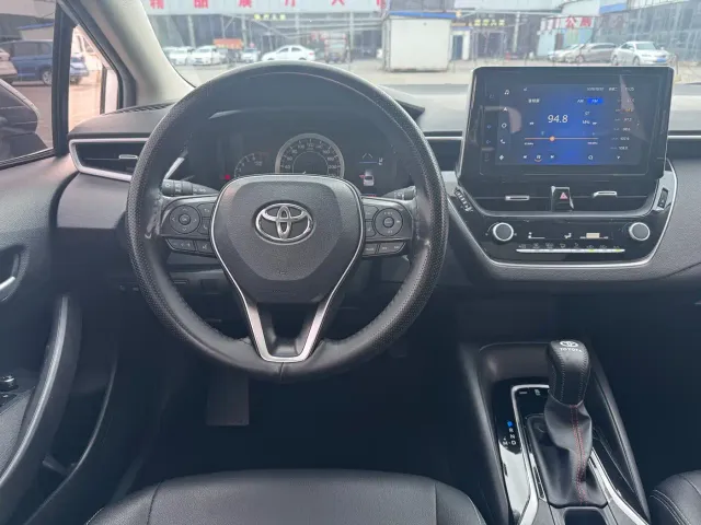 Toyota Corolla — Фото автомобиля 14