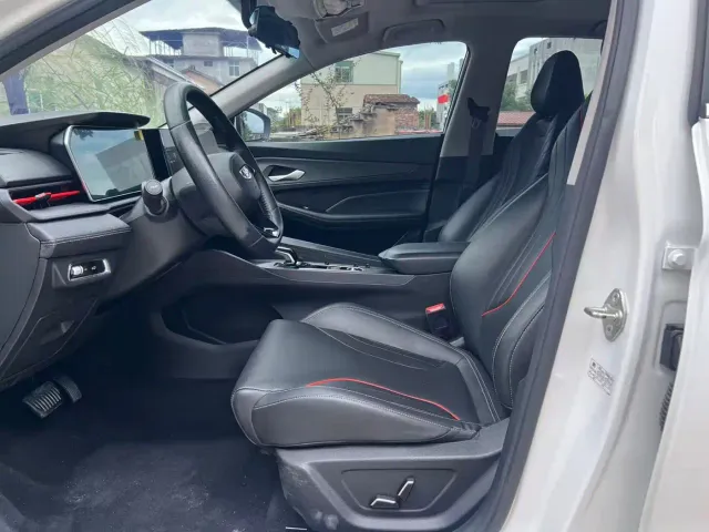 Geely Binrui — Фото автомобиля 5
