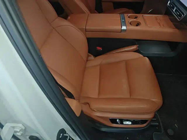 Li Auto L7 — Фото автомобиля 24