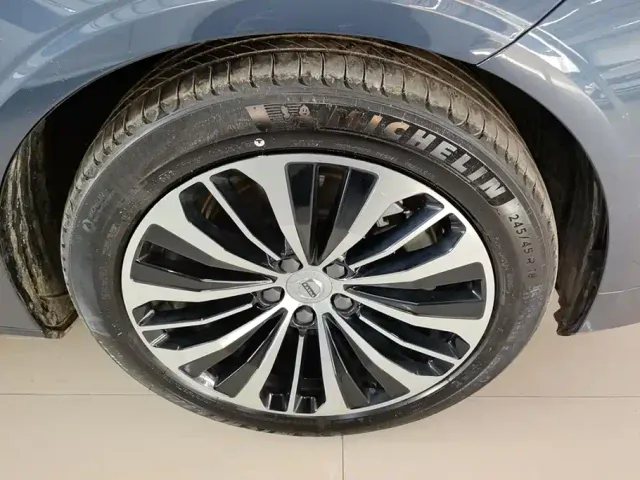 Volvo S90 — Фото автомобиля 6