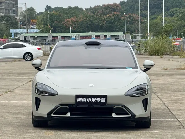 Xiaomi SU7 — Фото автомобиля 2