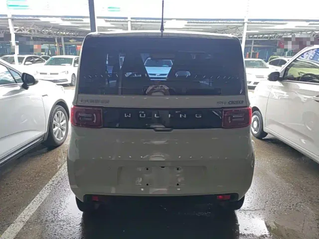 Wuling Hongguang Mini EV — Фото автомобиля 5