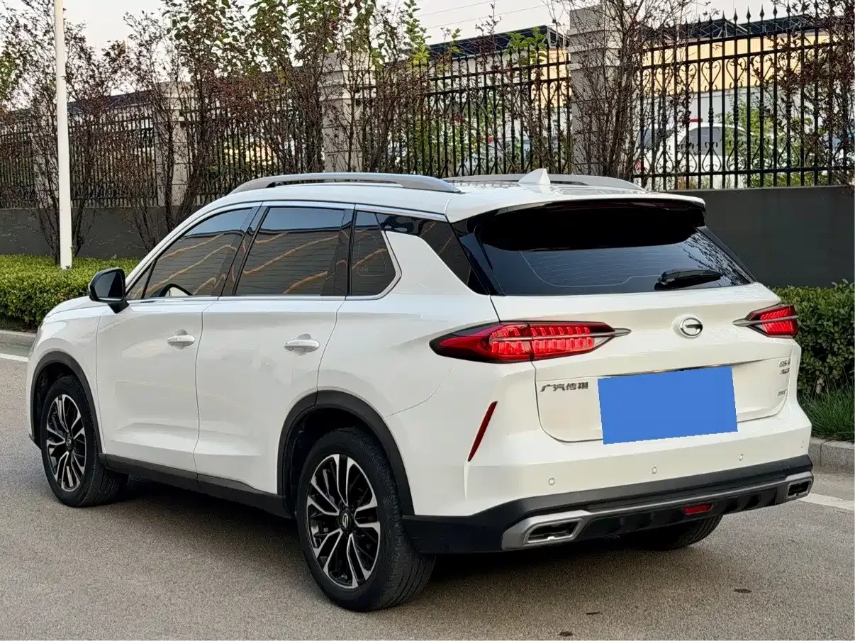GAC Trumpchi Trumpchi GS4 PLUS 2021 270T Automatic Galaxy Edition — Фото автомобиля 11