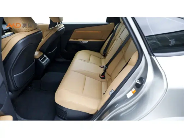 Lexus ES — Фото автомобиля 7