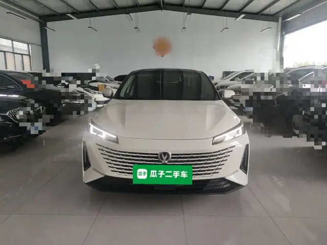 Changan Lamore — Фото автомобиля 2