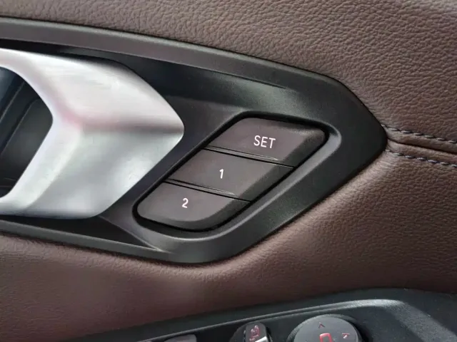BMW 3 Series — Фото автомобиля 11