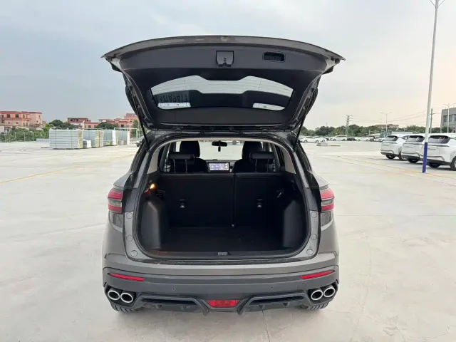 Geely Binyue — Фото автомобиля 20