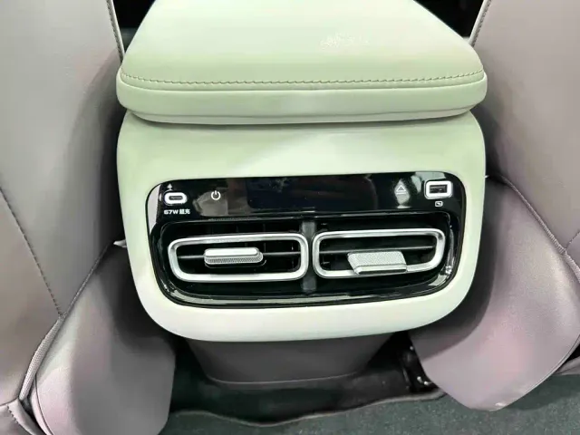 Changan Qiyuan A06 — Фото автомобиля 16