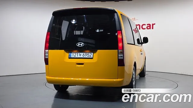Hyundai Staria Staria — Фото автомобиля 4