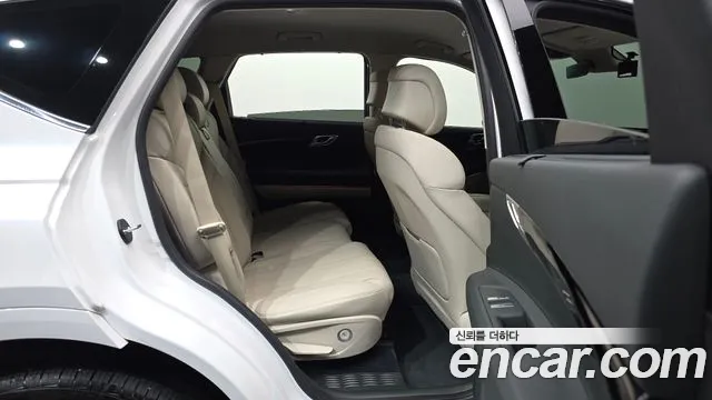 Genesis GV80 2.5T Бензин 2WD — Фото автомобиля 12