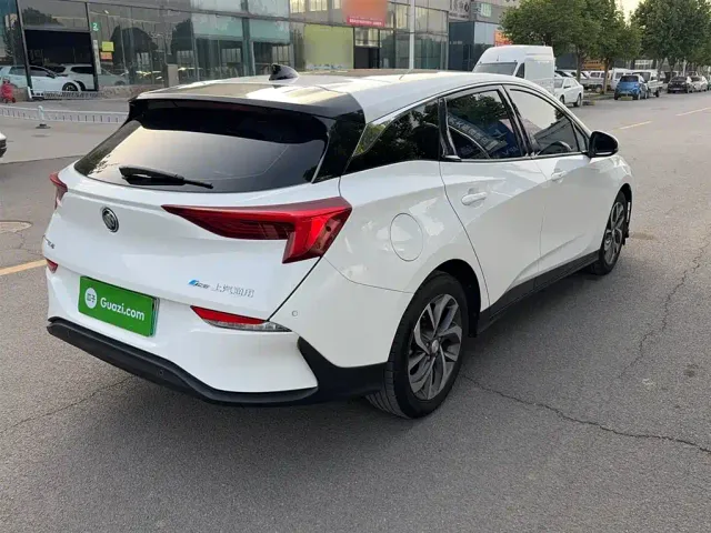 Buick Velite 6 — Фото автомобиля 11