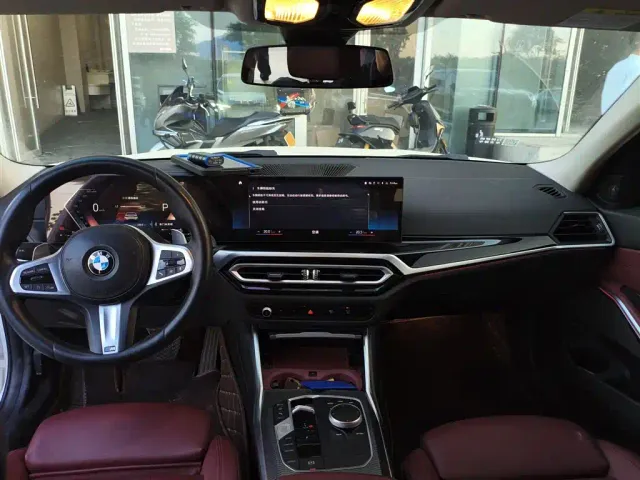 BMW 3 Series — Фото автомобиля 10
