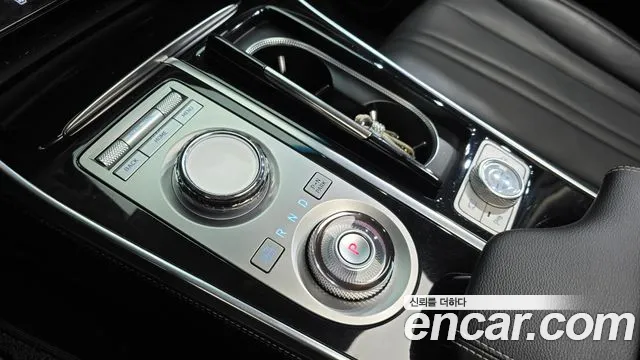 Genesis GV80 — Фото автомобиля 9