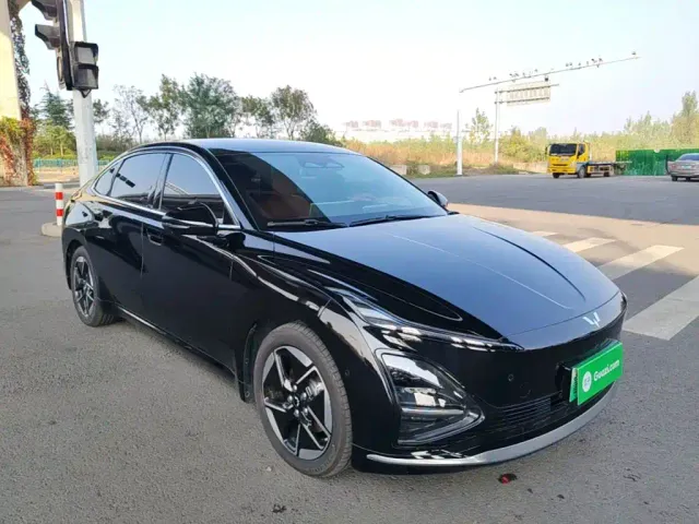 Wuling Starlight — Фото автомобиля 3