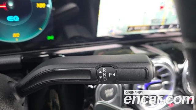 Mercedes-Benz EQA — Фото автомобиля 9