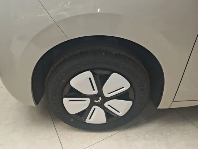 Wuling Hongguang Mini EV — Фото автомобиля 24