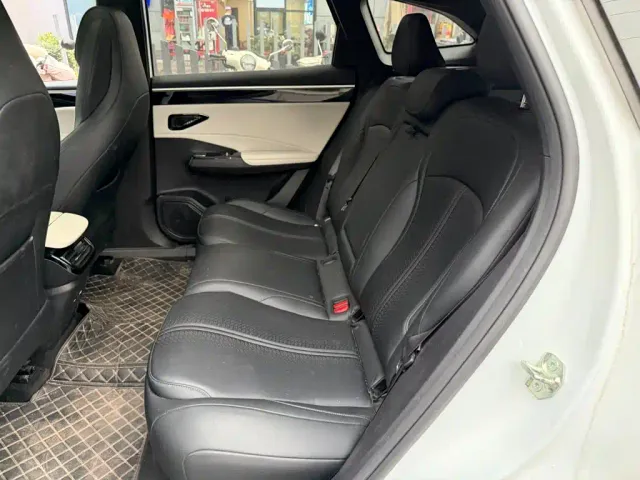 Geely Galaxy L7 — Фото автомобиля 12