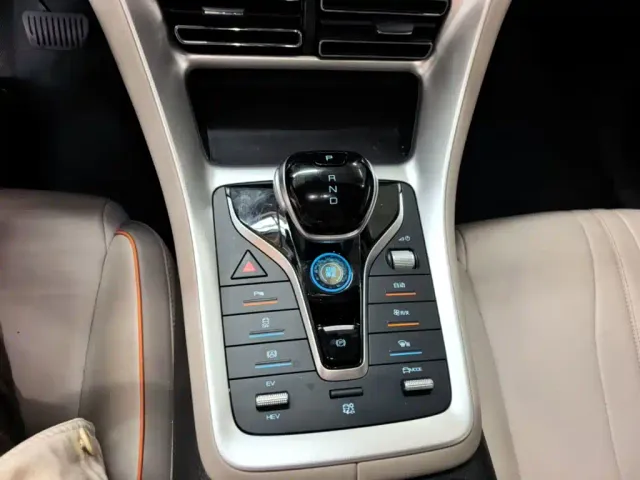 BYD Song Pro — Фото автомобиля 13