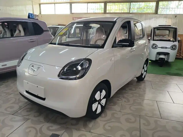 Фотография автомобиля — Wuling Hongguang Mini EV