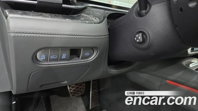 Genesis G90 Бензин 3.5 турбо AWD — Фото автомобиля 22