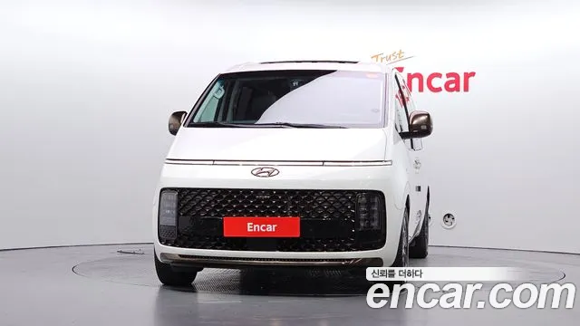 Hyundai Staria — Фото автомобиля 3