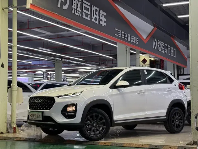 Фотография автомобиля — Chery Tiggo 3x