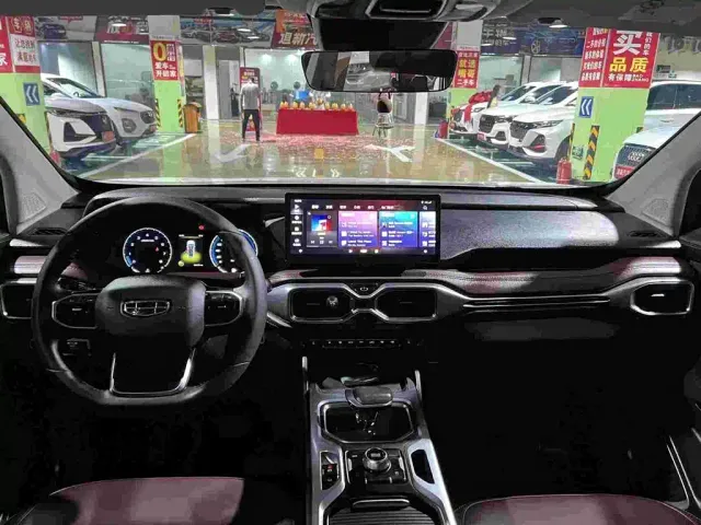 Geely Haoyue — Фото автомобиля 4