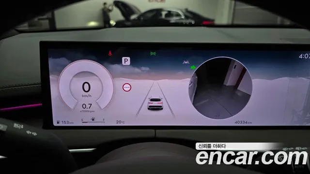 Genesis GV70 — Фото автомобиля 11